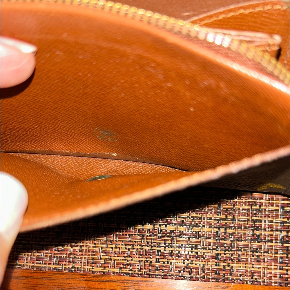 Louis Vuitton Brown and Gold Monogram Wallet - Picture 10 of 11